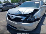 2009 Toyota Camry Le Серебряный vin: 4T4BE46K89R049254