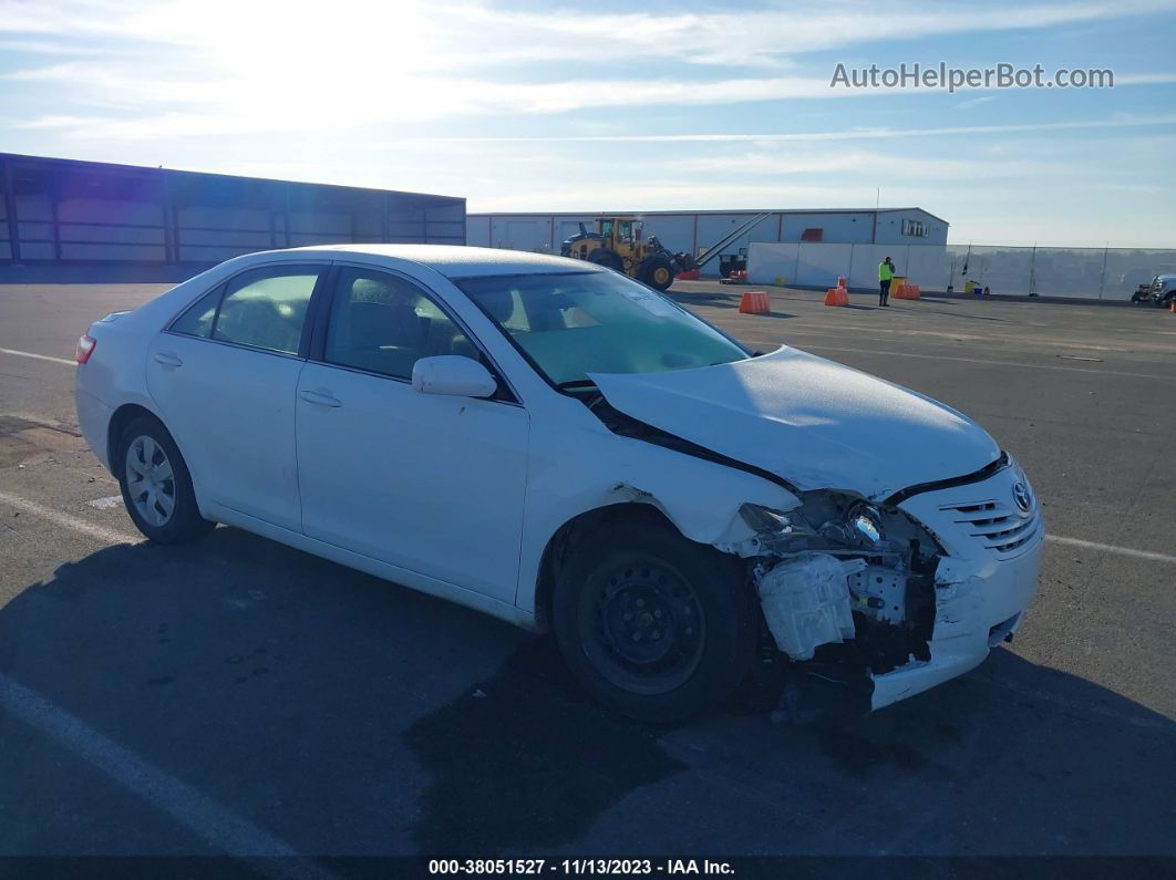 2009 Toyota Camry Le White vin: 4T4BE46KX9R129106