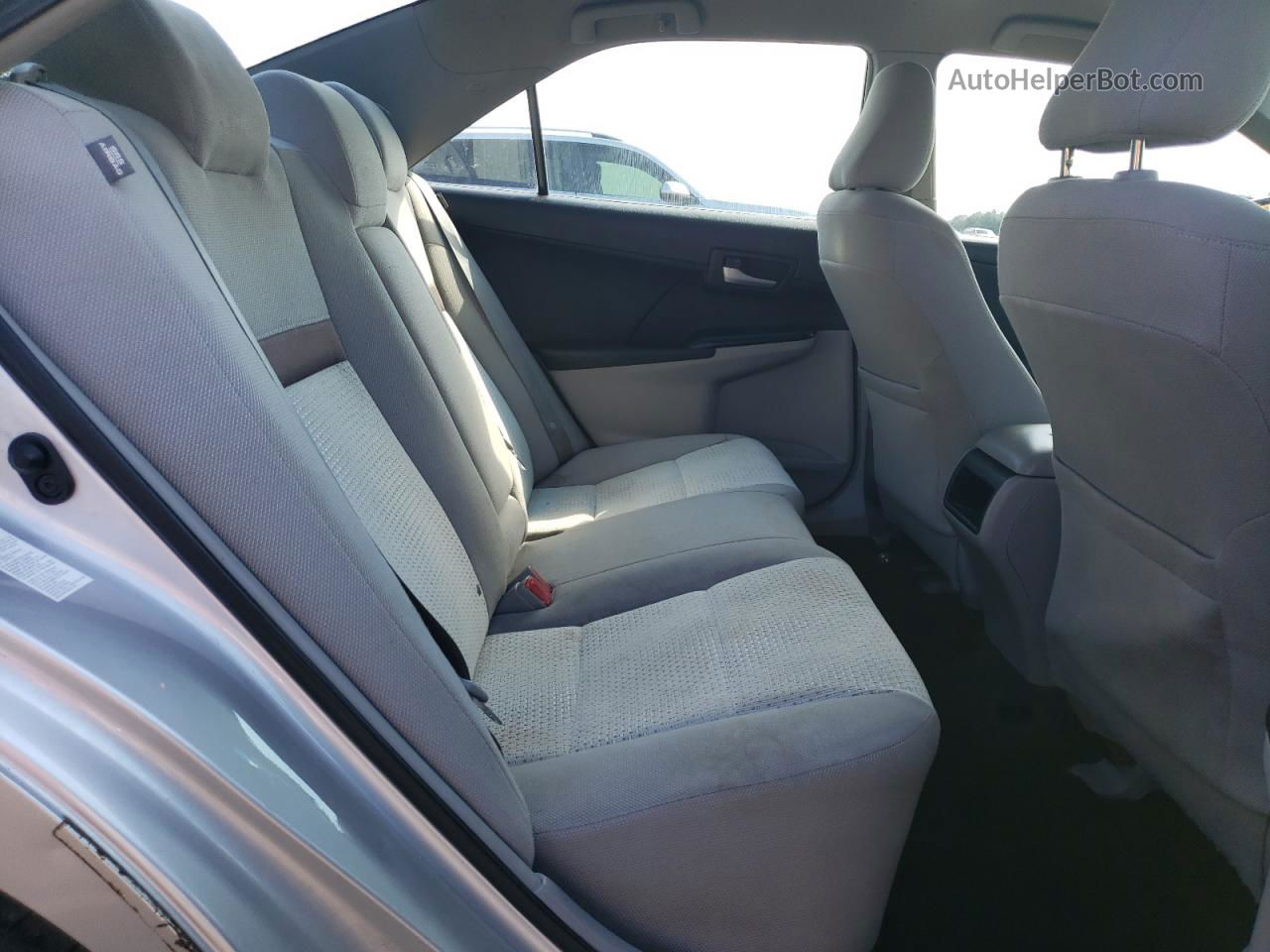 2012 Toyota Camry Base Серебряный vin: 4T4BF1FK0CR186014