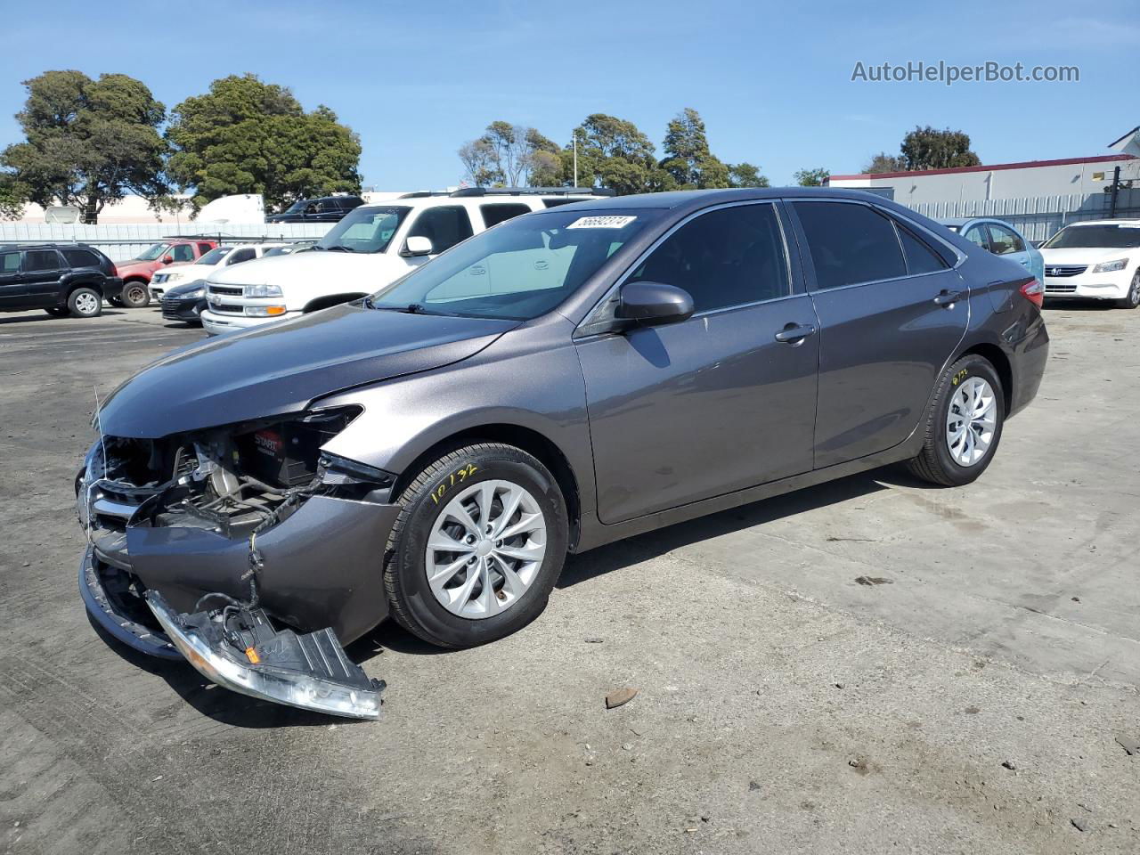 2016 Toyota Camry Le Gray vin: 4T4BF1FK0GR519124