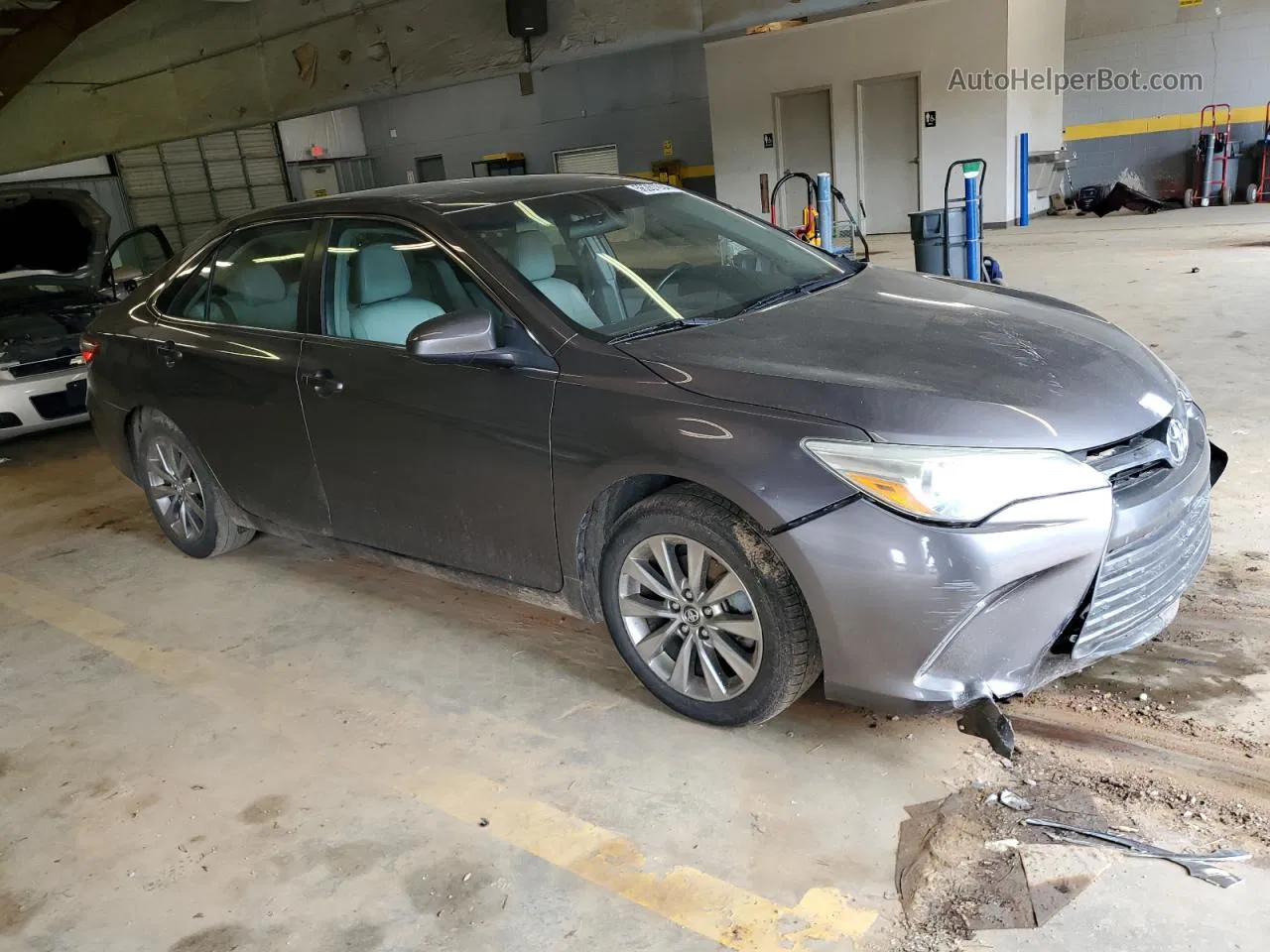 2016 Toyota Camry Le Серый vin: 4T4BF1FK0GR563964