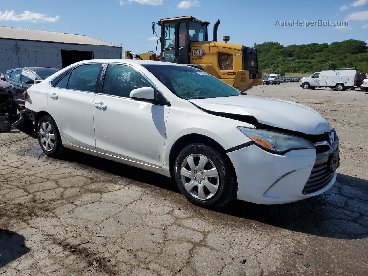 2016 Toyota Camry Le White vin: 4T4BF1FK0GR564001