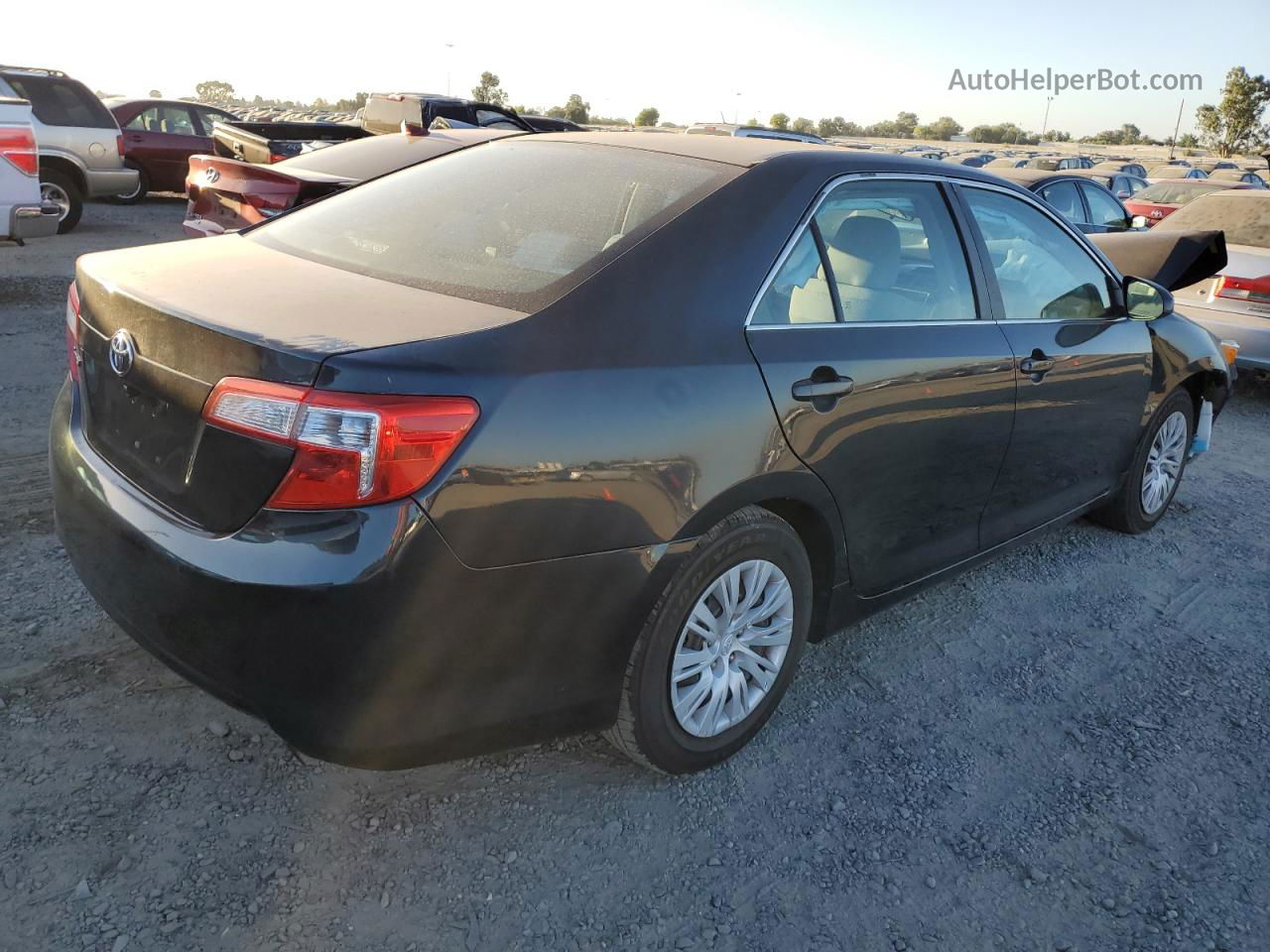 2012 Toyota Camry Base Черный vin: 4T4BF1FK1CR225001