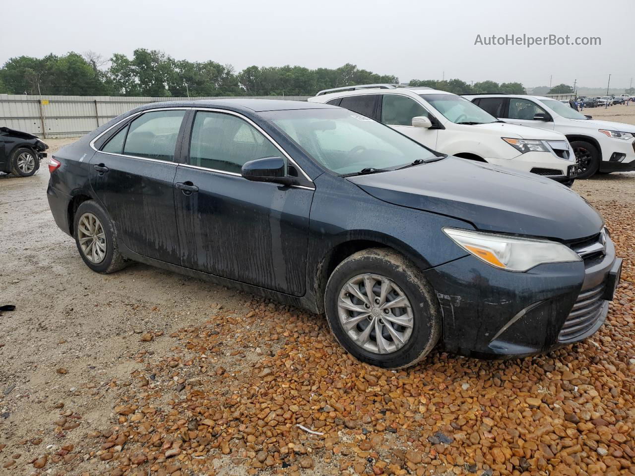 2016 Toyota Camry Le Blue vin: 4T4BF1FK1GR520749