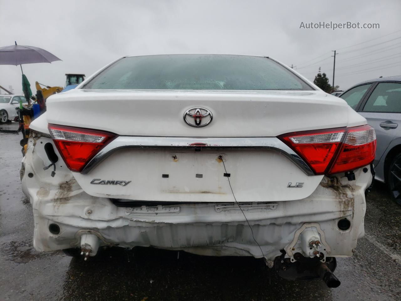 2016 Toyota Camry Le Белый vin: 4T4BF1FK1GR520945