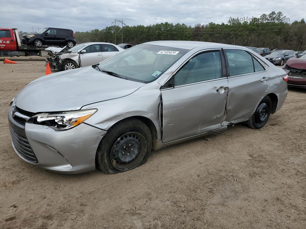 2016 Toyota Camry Le Серебряный vin: 4T4BF1FK1GR530410