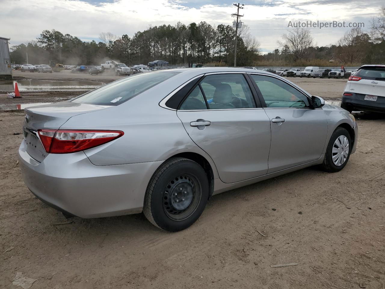 2016 Toyota Camry Le Серебряный vin: 4T4BF1FK1GR530410