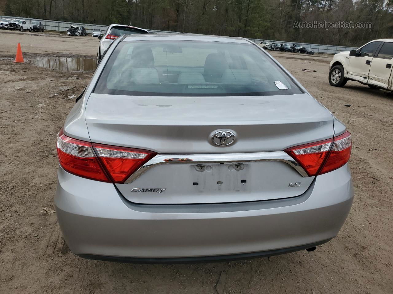 2016 Toyota Camry Le Серебряный vin: 4T4BF1FK1GR530410