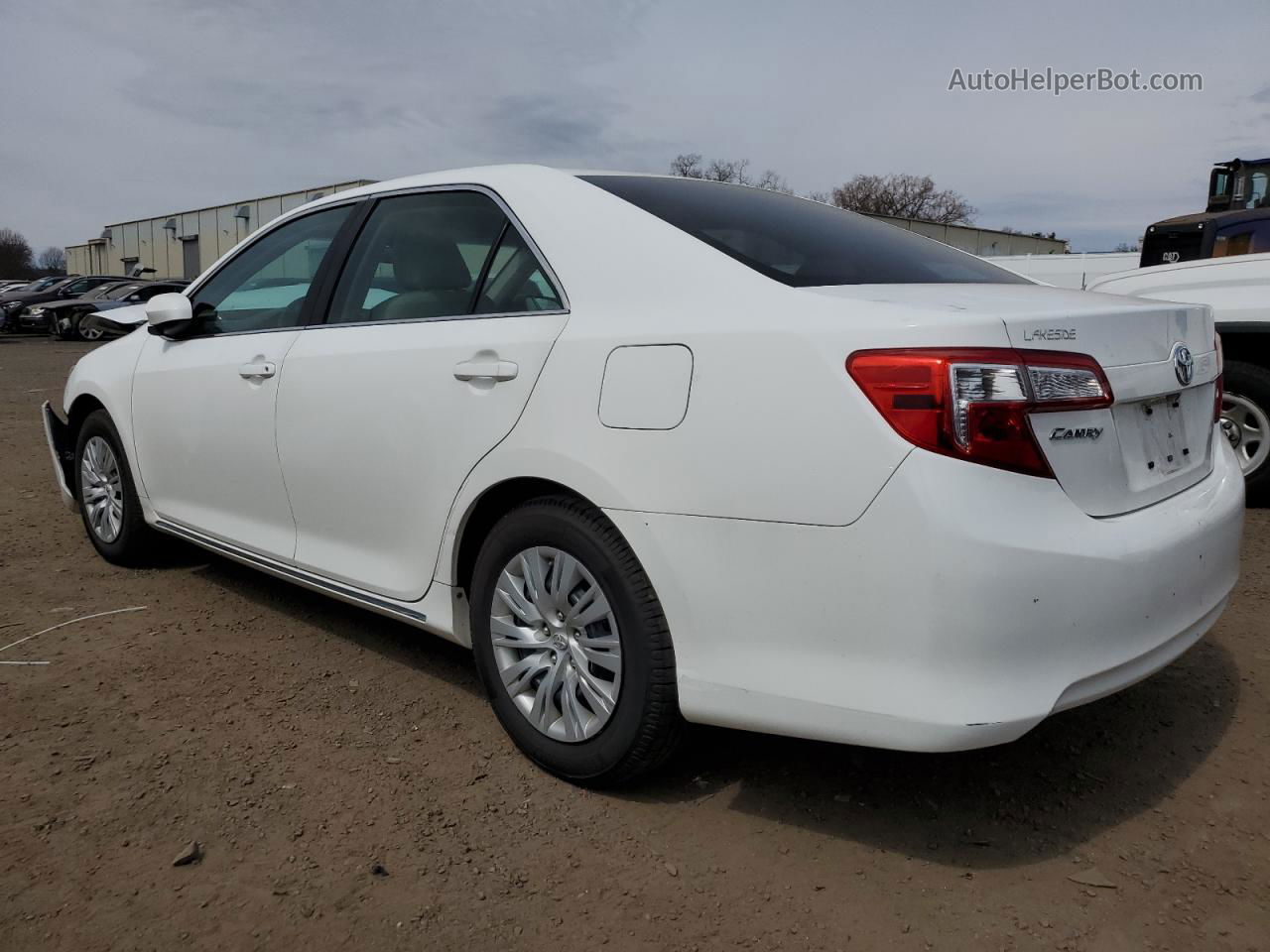 2013 Toyota Camry L White vin: 4T4BF1FK2DR300189