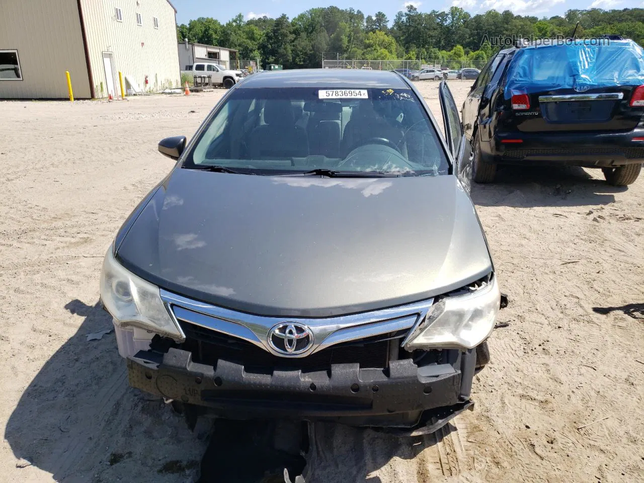 2014 Toyota Camry L Green vin: 4T4BF1FK2ER353752