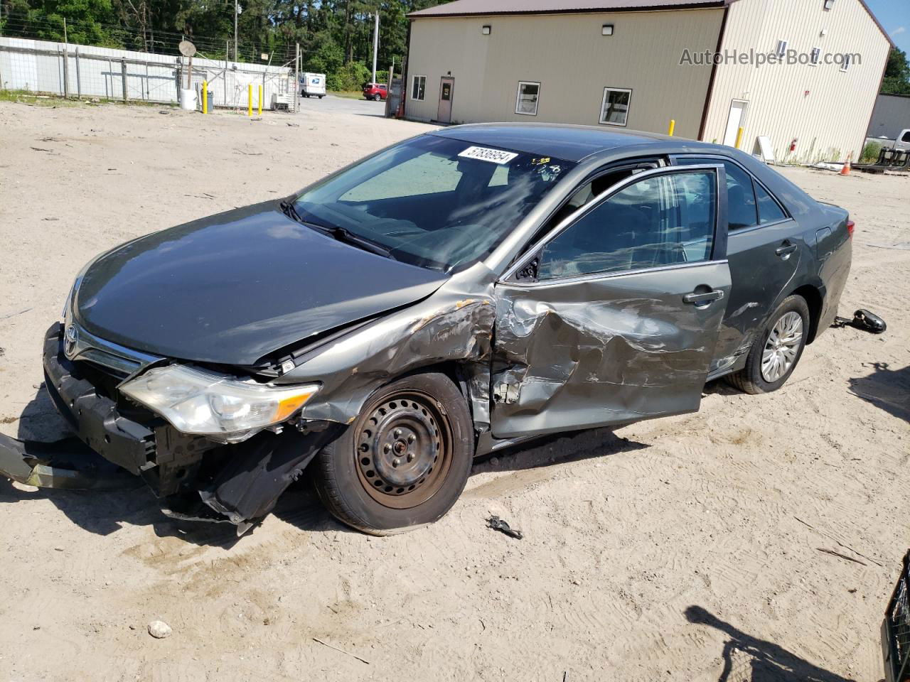 2014 Toyota Camry L Green vin: 4T4BF1FK2ER353752