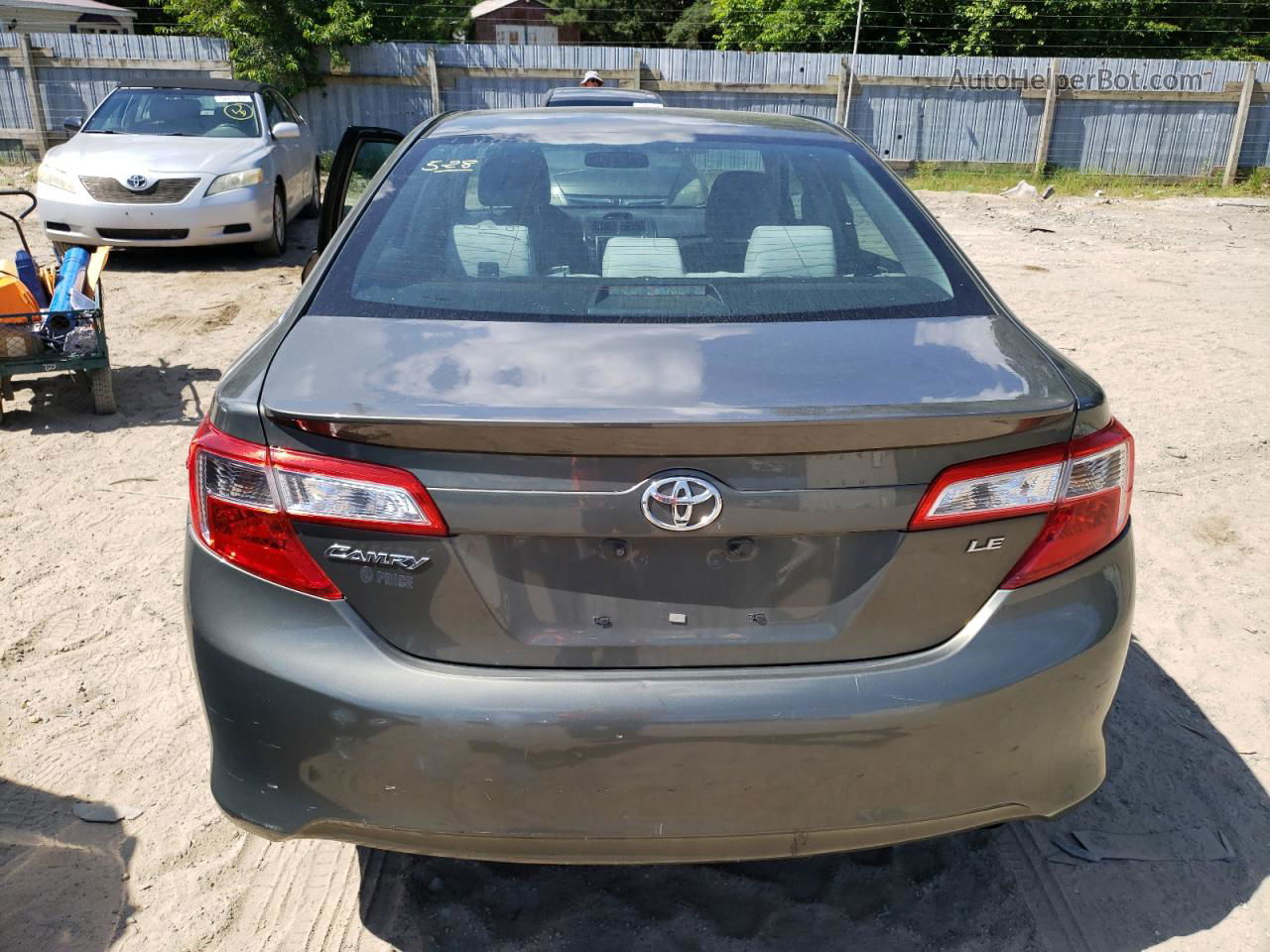 2014 Toyota Camry L Green vin: 4T4BF1FK2ER353752