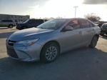 2016 Toyota Camry Le Silver vin: 4T4BF1FK2GR525961