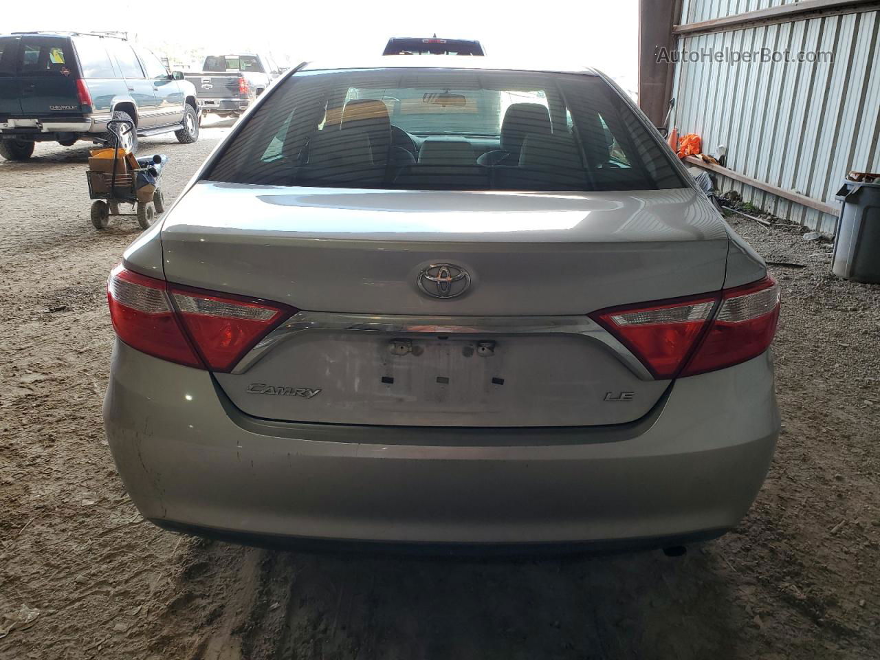 2016 Toyota Camry Le Silver vin: 4T4BF1FK2GR535535