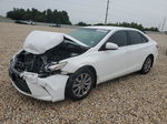 2016 Toyota Camry Le White vin: 4T4BF1FK3GR537598