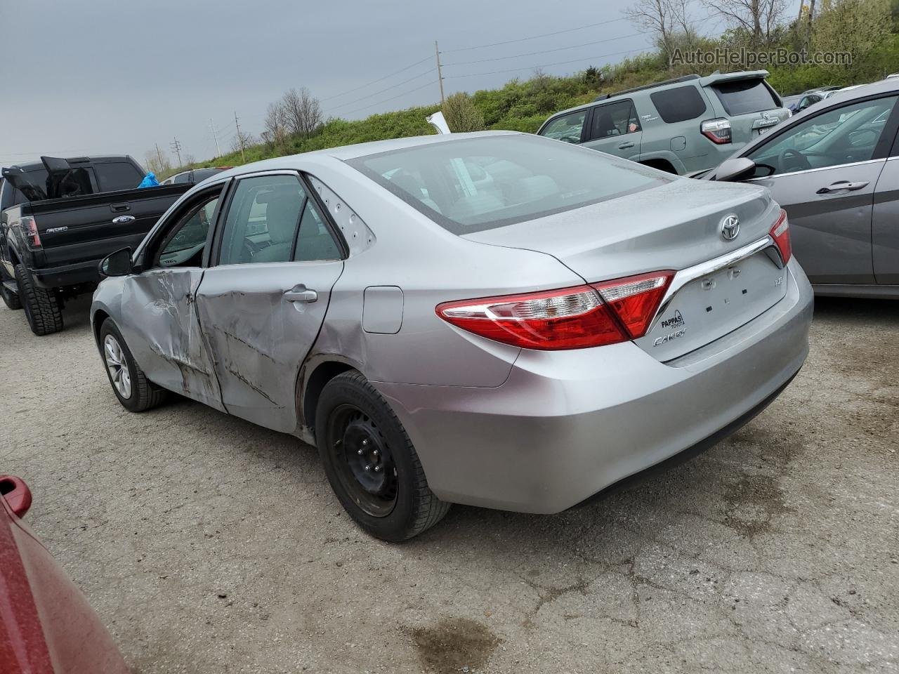 2016 Toyota Camry Le Silver vin: 4T4BF1FK3GR540260
