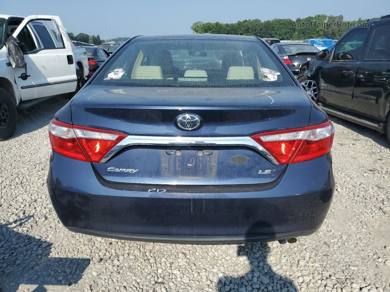 2016 Toyota Camry Le Синий vin: 4T4BF1FK3GR558242