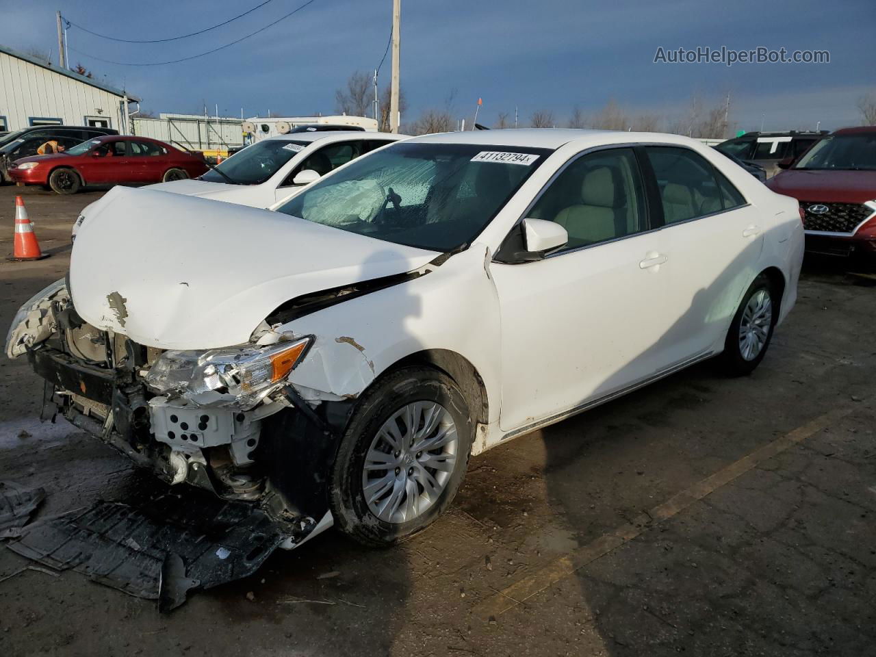 2012 Toyota Camry Base White vin: 4T4BF1FK4CR252127