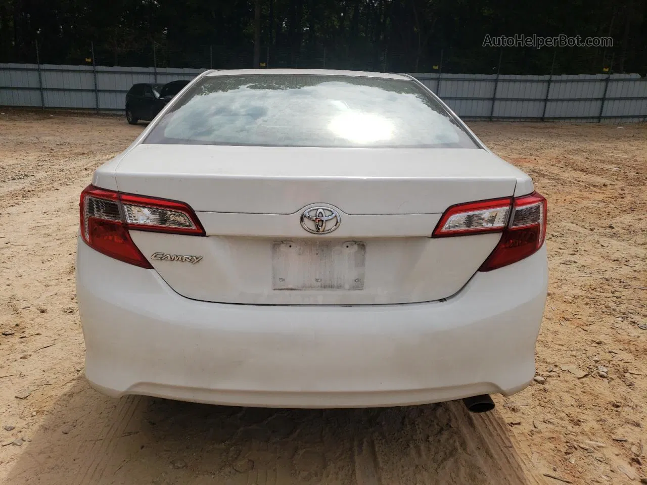 2012 Toyota Camry Base White vin: 4T4BF1FK4CR265699