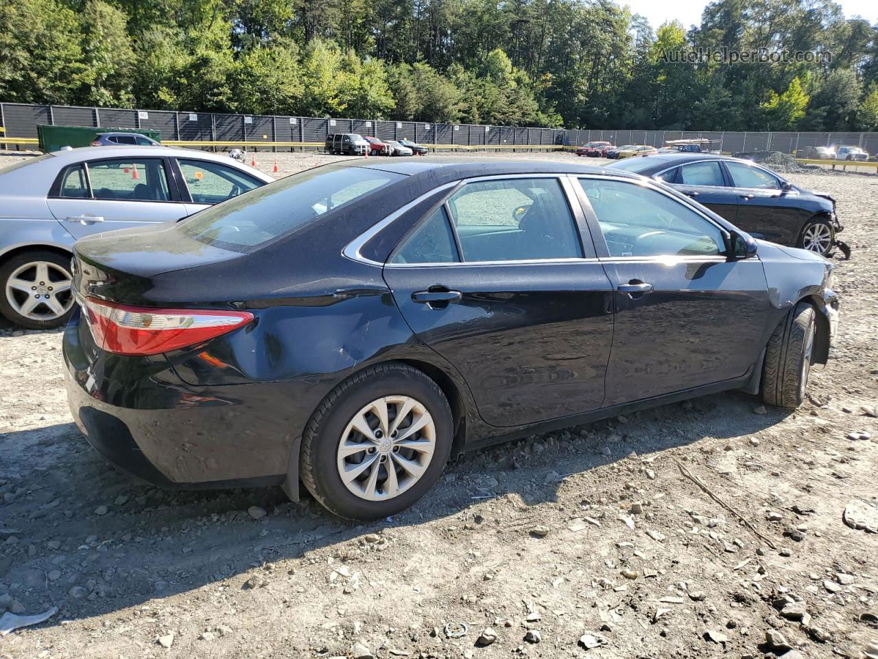 2016 Toyota Camry Le Black vin: 4T4BF1FK4GR527680