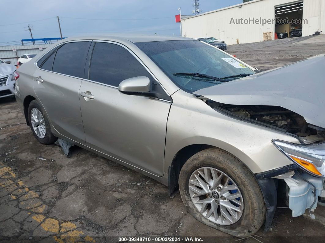 2016 Toyota Camry Le Золотой vin: 4T4BF1FK4GR550280