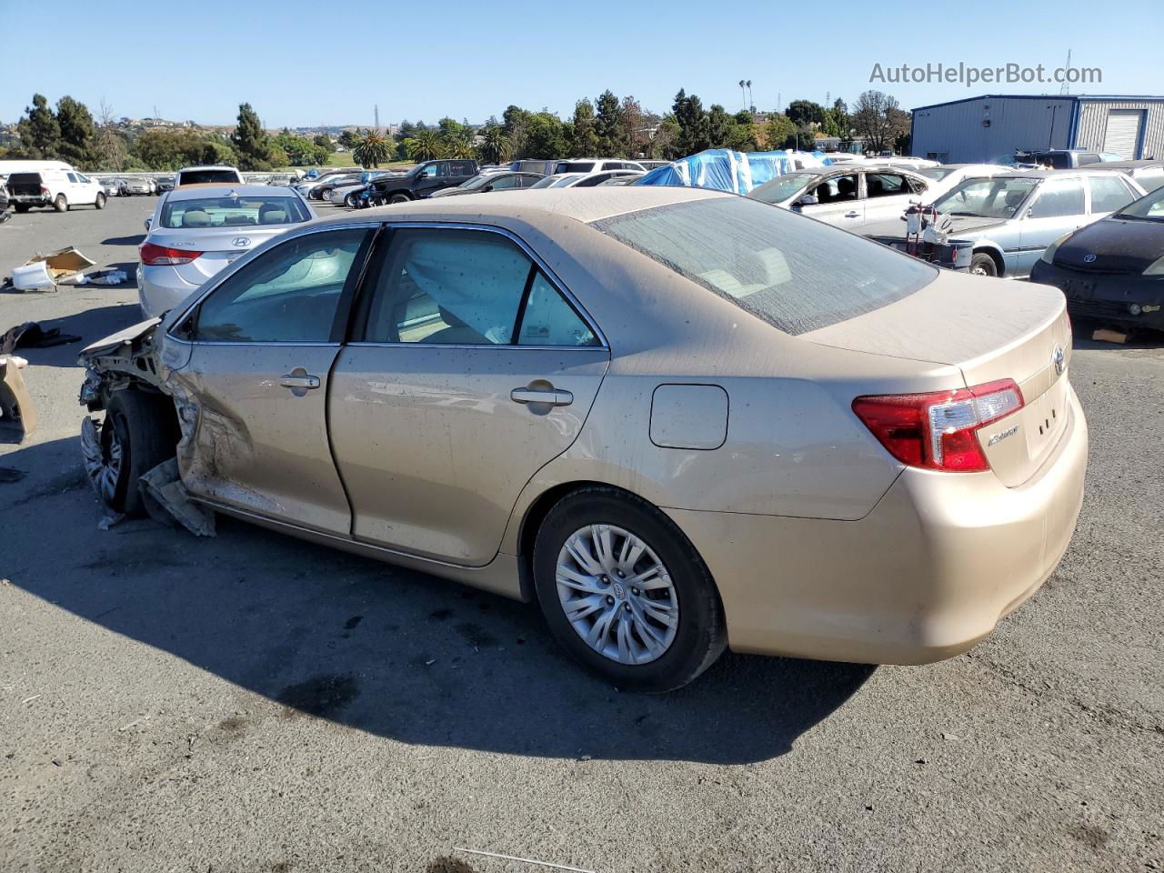 2012 Toyota Camry Base Бежевый vin: 4T4BF1FK5CR178457