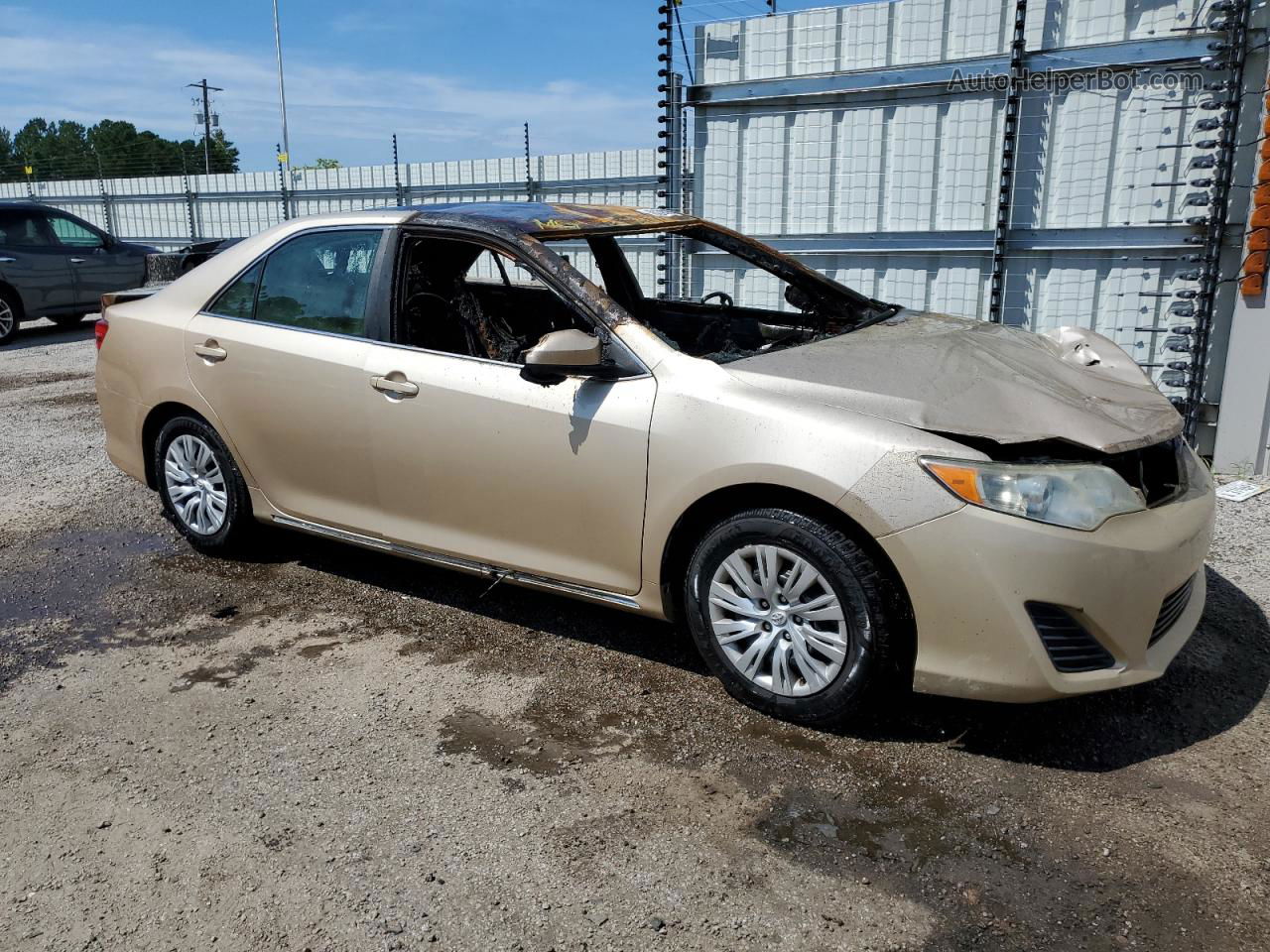 2012 Toyota Camry Base Золотой vin: 4T4BF1FK5CR235563