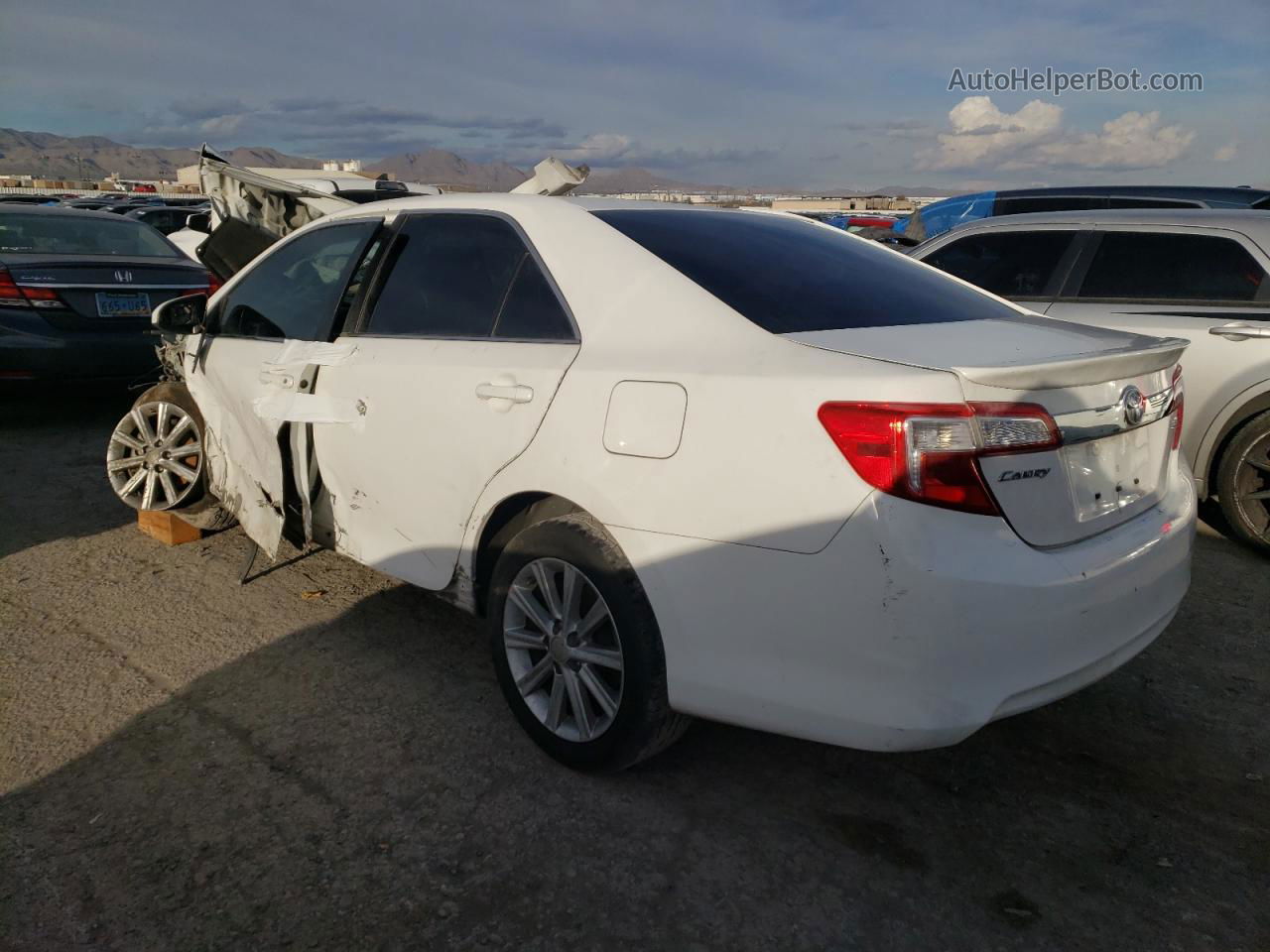 2012 Toyota Camry Base White vin: 4T4BF1FK5CR262732