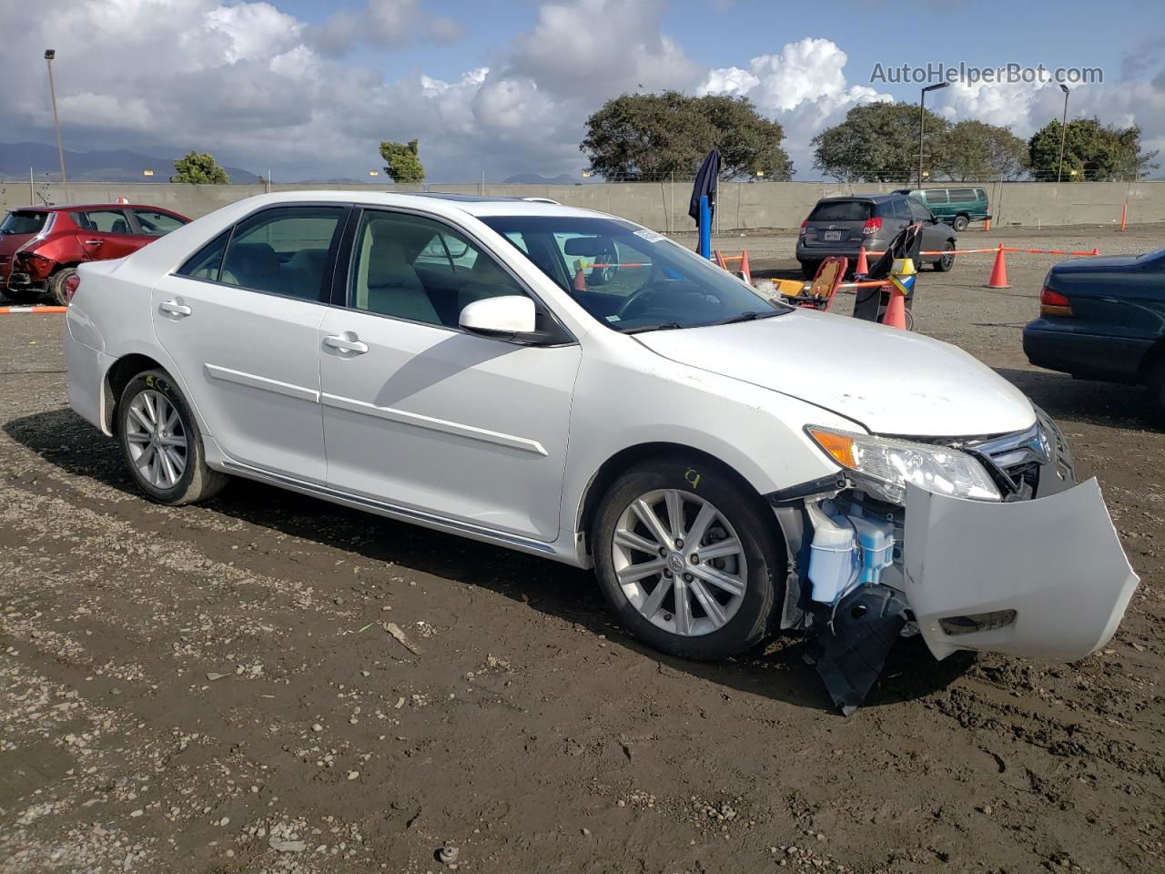 2013 Toyota Camry L White vin: 4T4BF1FK5DR313955