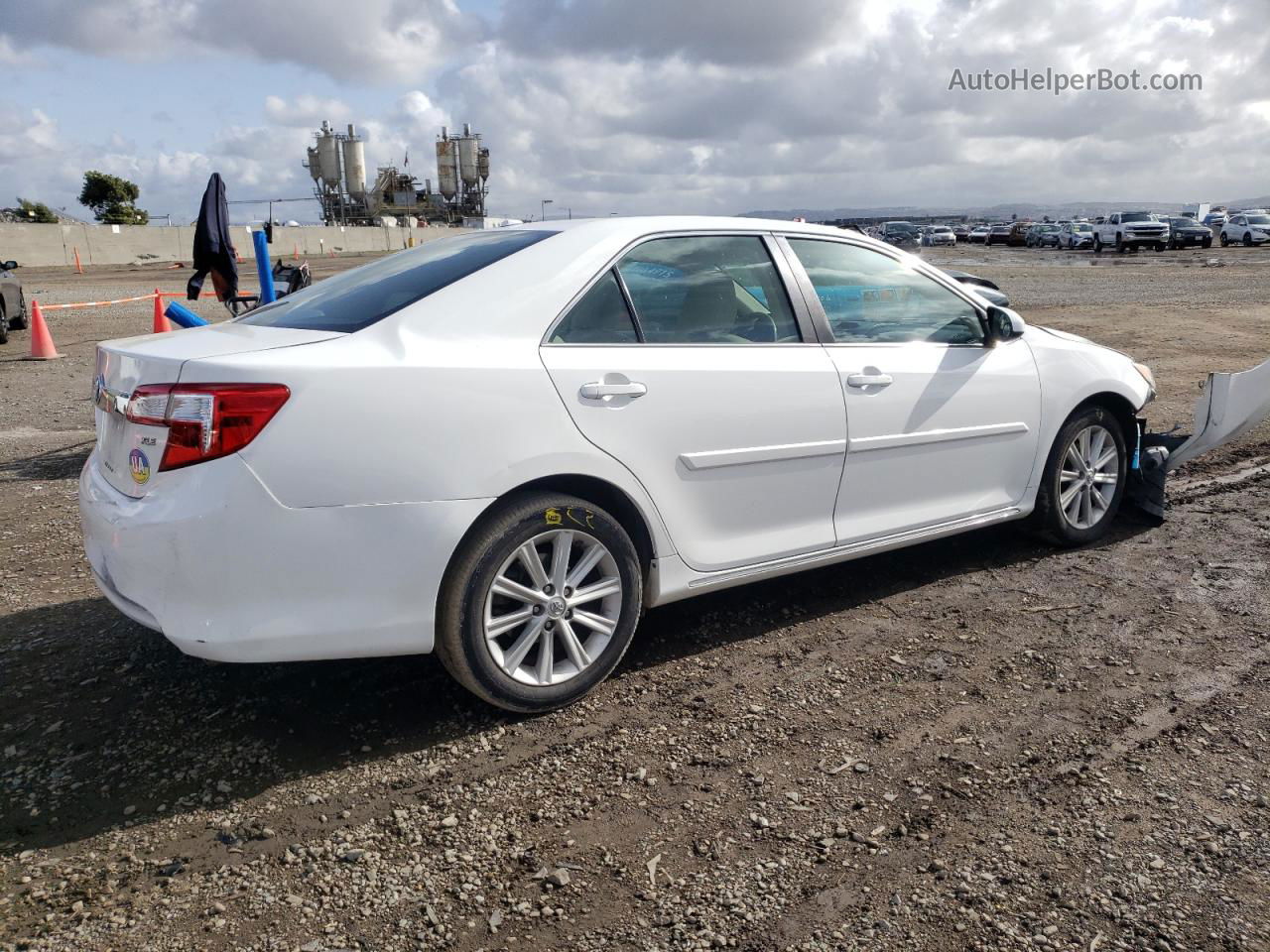 2013 Toyota Camry L White vin: 4T4BF1FK5DR313955