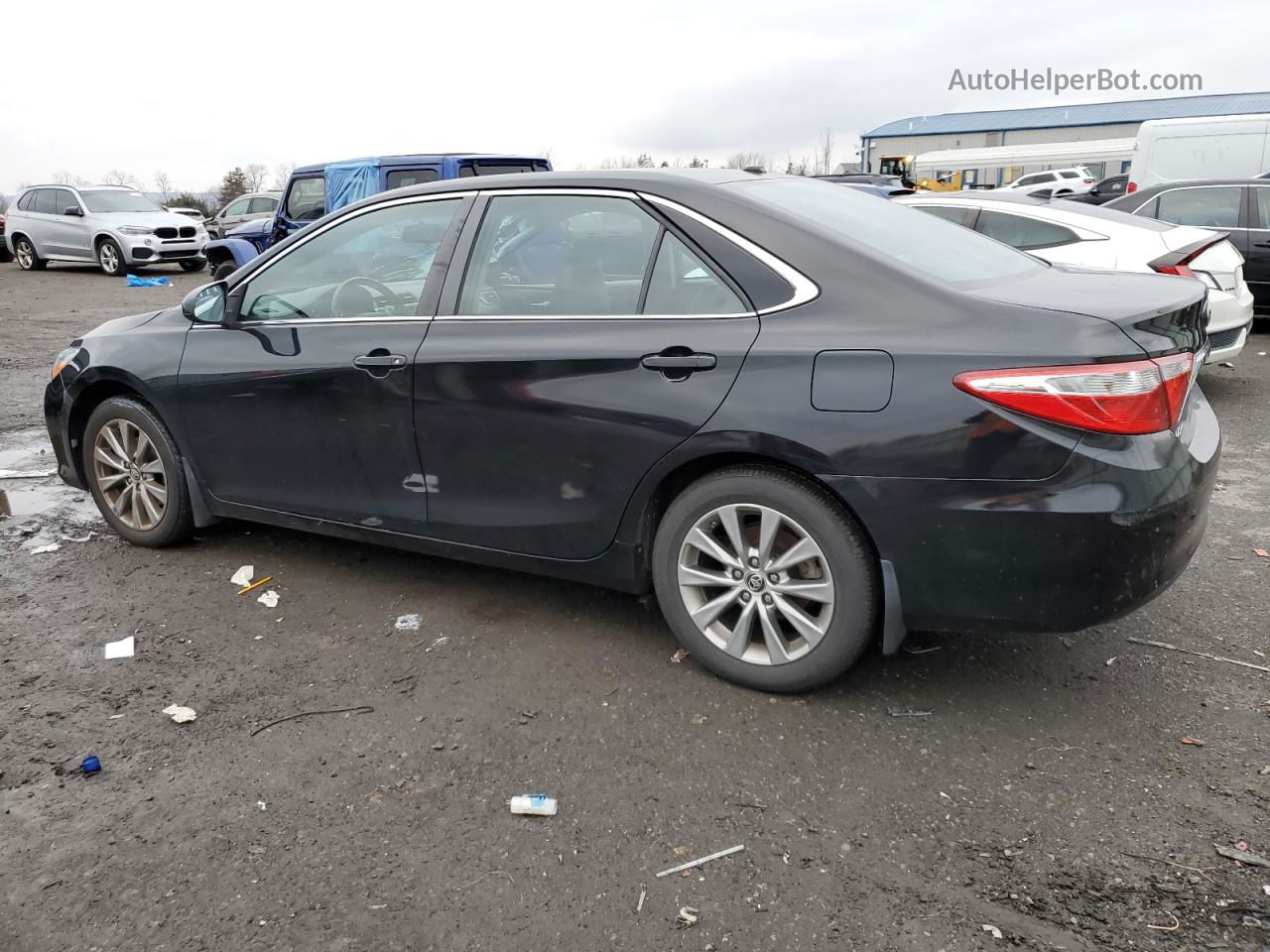 2016 Toyota Camry Le Black vin: 4T4BF1FK5GR518969