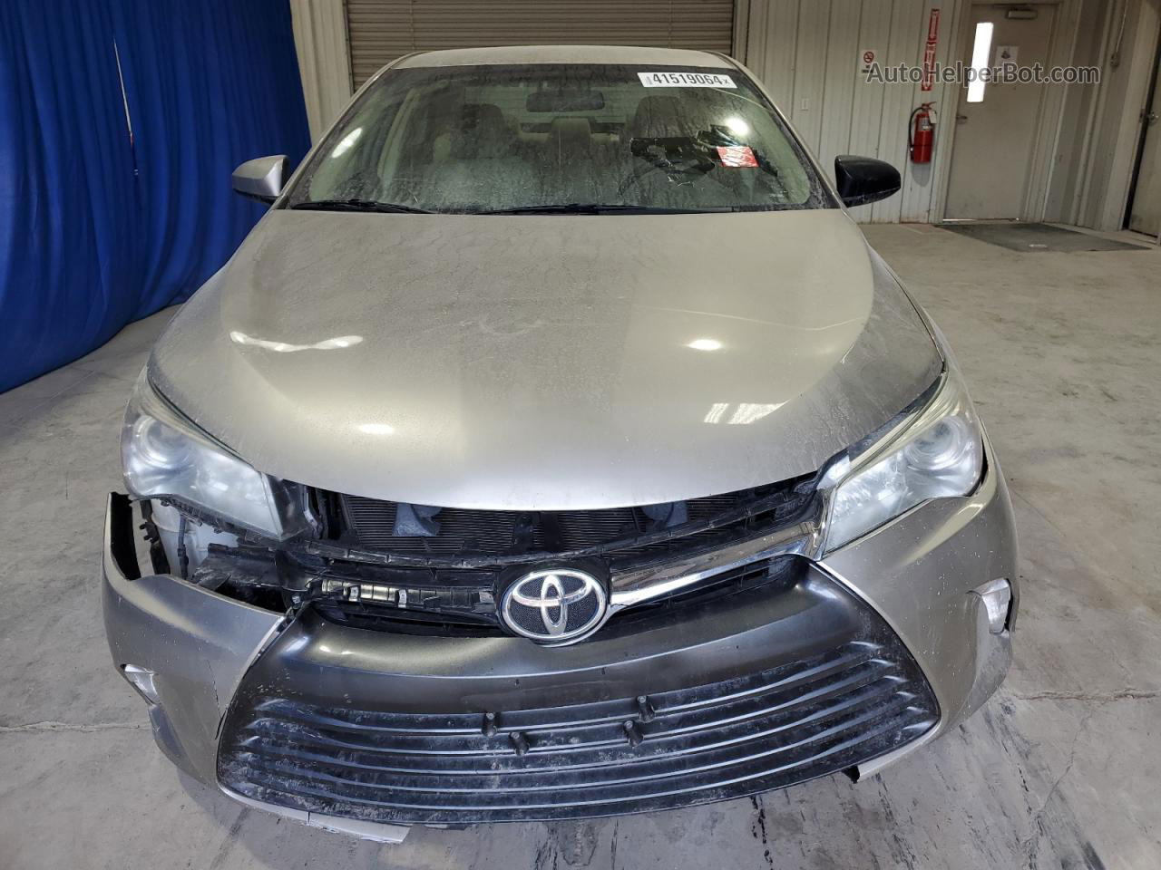 2016 Toyota Camry Le Silver vin: 4T4BF1FK5GR521404