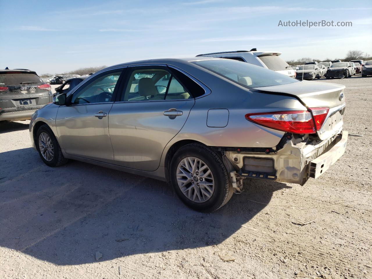 2016 Toyota Camry Le Золотой vin: 4T4BF1FK5GR530457