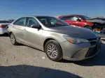 2016 Toyota Camry Le Gold vin: 4T4BF1FK5GR530457