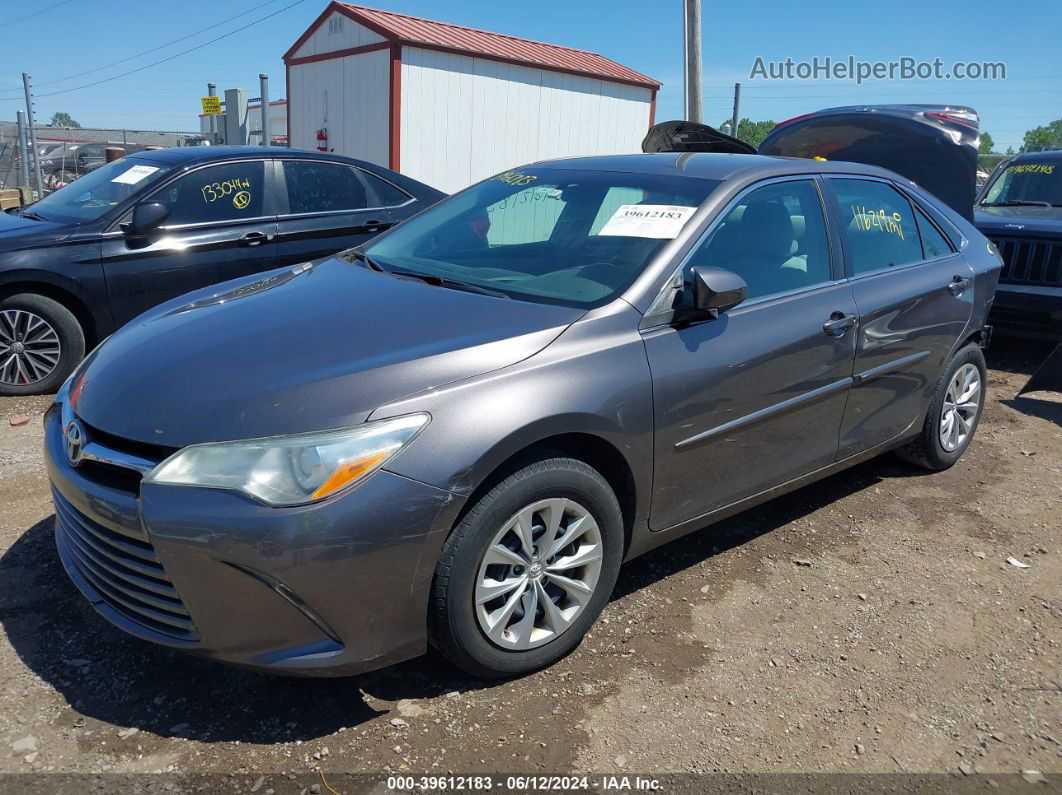 2016 Toyota Camry Le Gray vin: 4T4BF1FK5GR539823