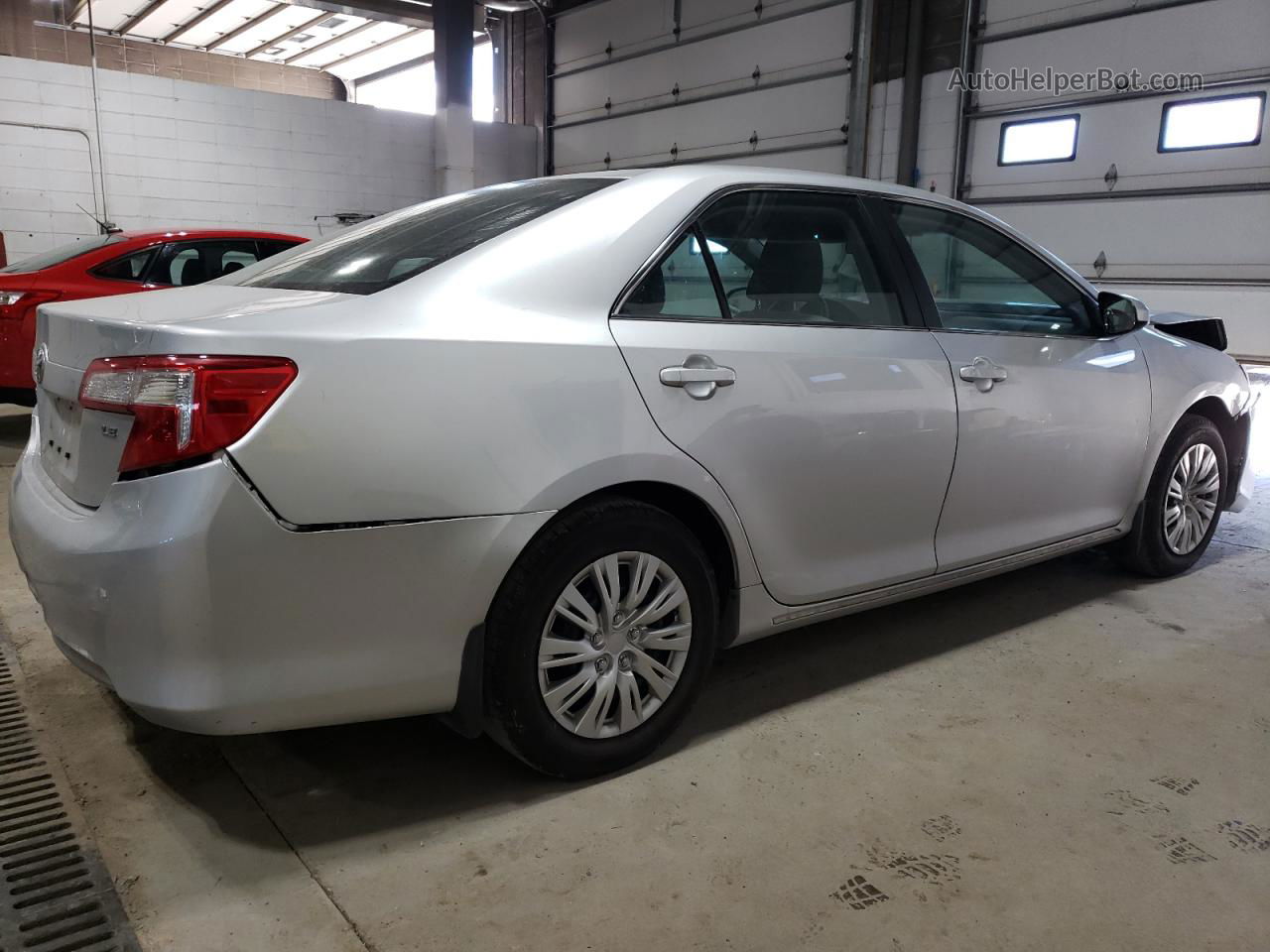 2012 Toyota Camry Base Серебряный vin: 4T4BF1FK6CR214611