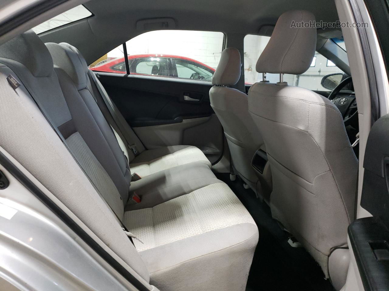 2012 Toyota Camry Base Серебряный vin: 4T4BF1FK6CR214611