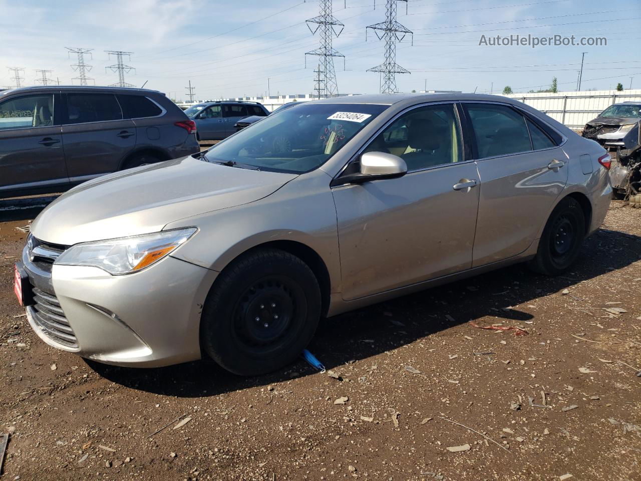 2016 Toyota Camry Le Silver vin: 4T4BF1FK6GR517460