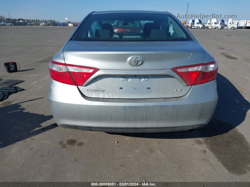 2016 Toyota Camry Le Silver vin: 4T4BF1FK6GR522917