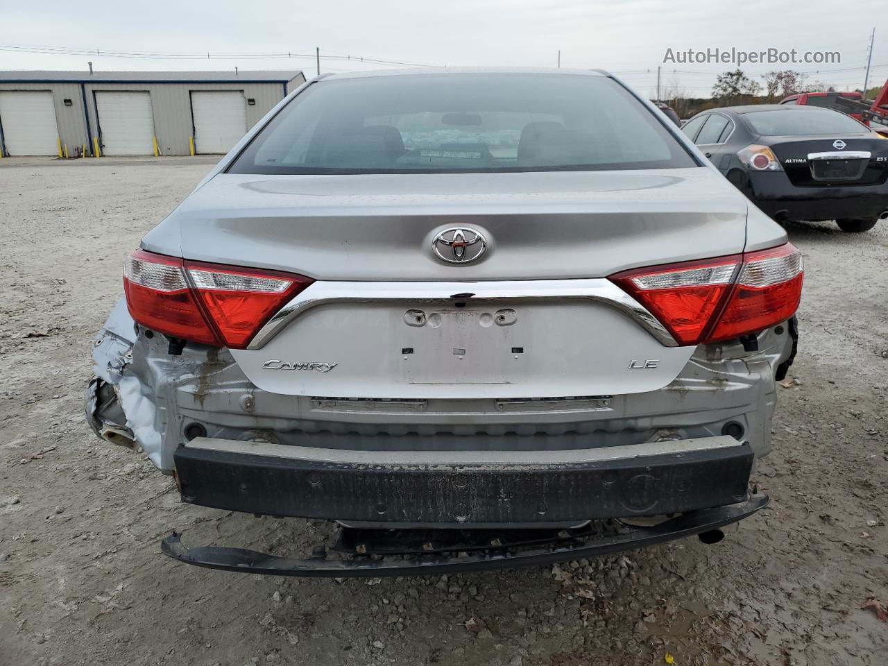 2016 Toyota Camry Le Silver vin: 4T4BF1FK6GR525686