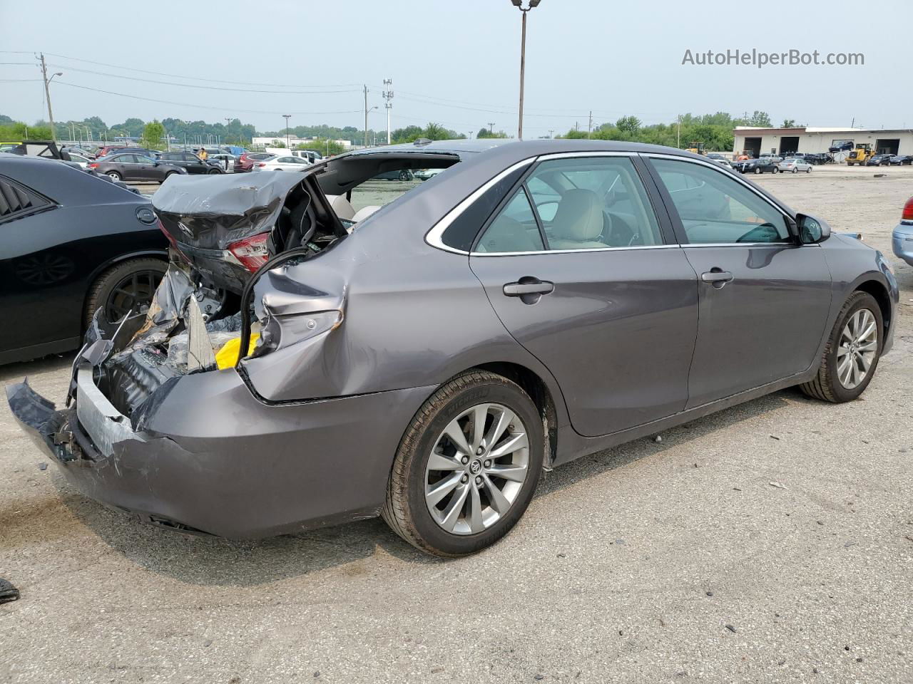 2016 Toyota Camry Le Gray vin: 4T4BF1FK6GR530757