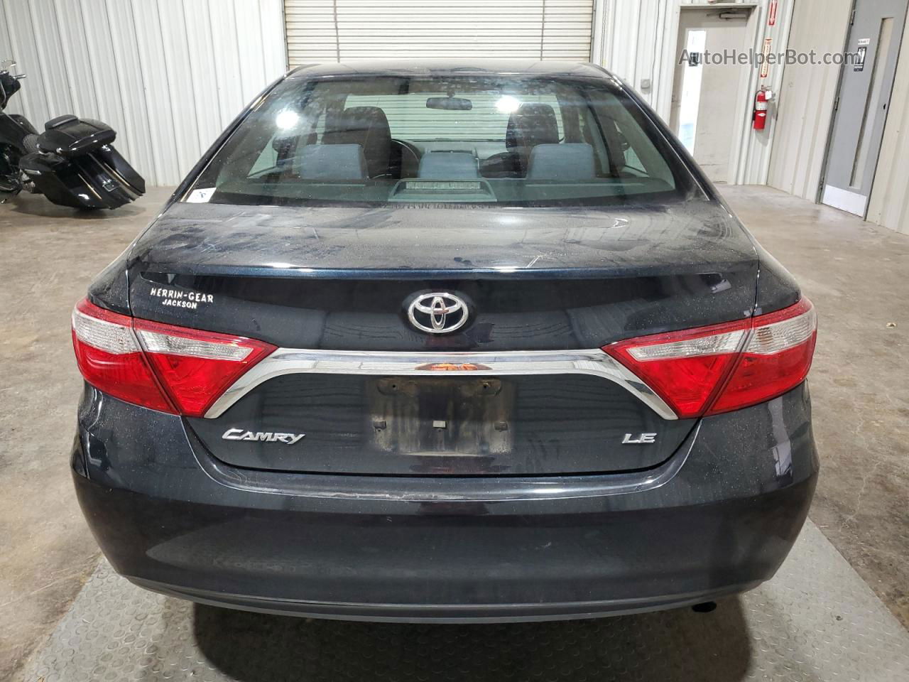 2016 Toyota Camry Le Blue vin: 4T4BF1FK6GR544626