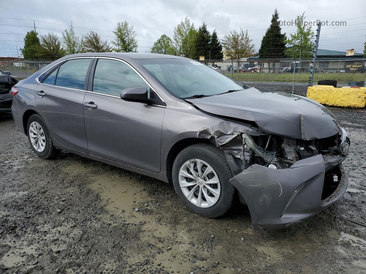 2016 Toyota Camry Le Gray vin: 4T4BF1FK6GR567291