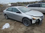 2016 Toyota Camry Le Серебряный vin: 4T4BF1FK6GR580624