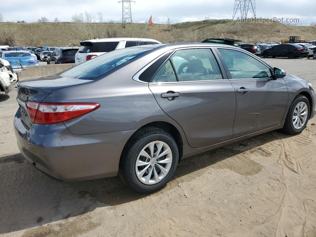 2016 Toyota Camry Le Gray vin: 4T4BF1FK7GR529147