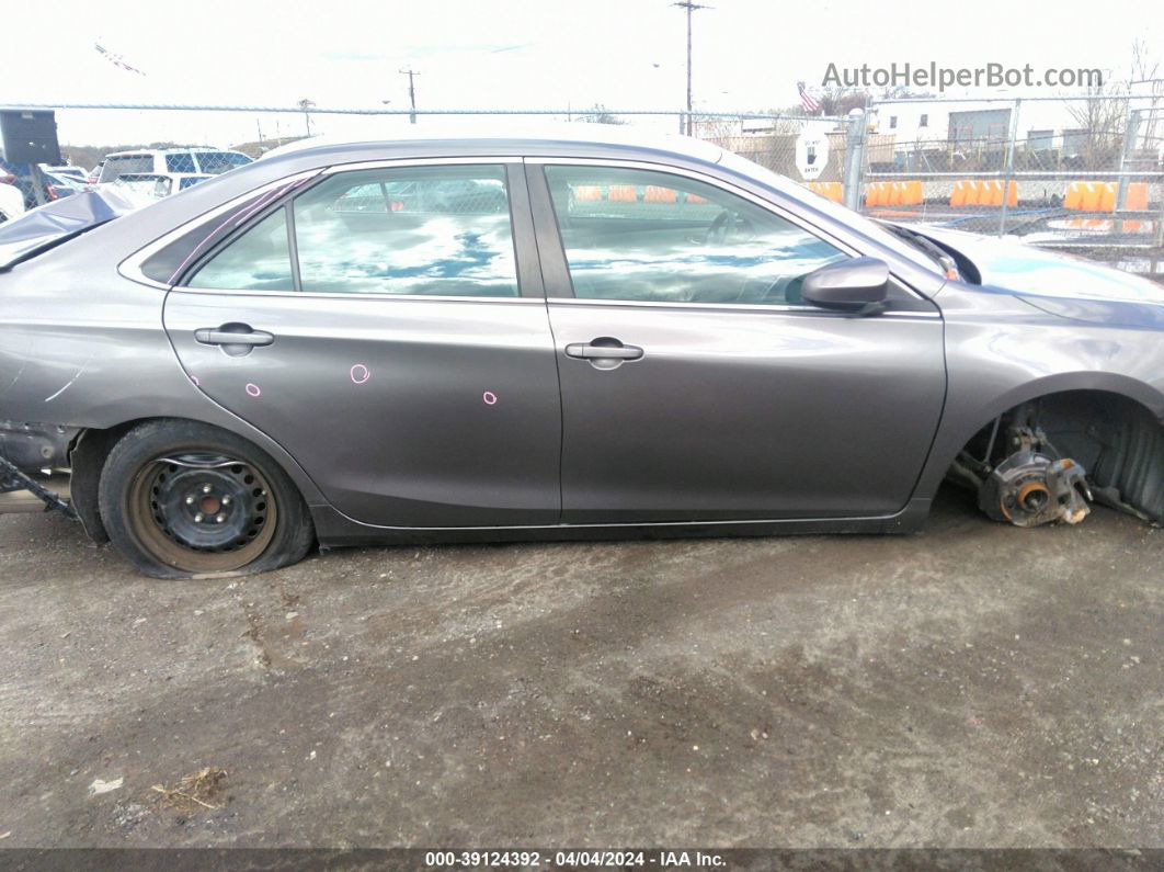 2016 Toyota Camry Le Silver vin: 4T4BF1FK7GR533800