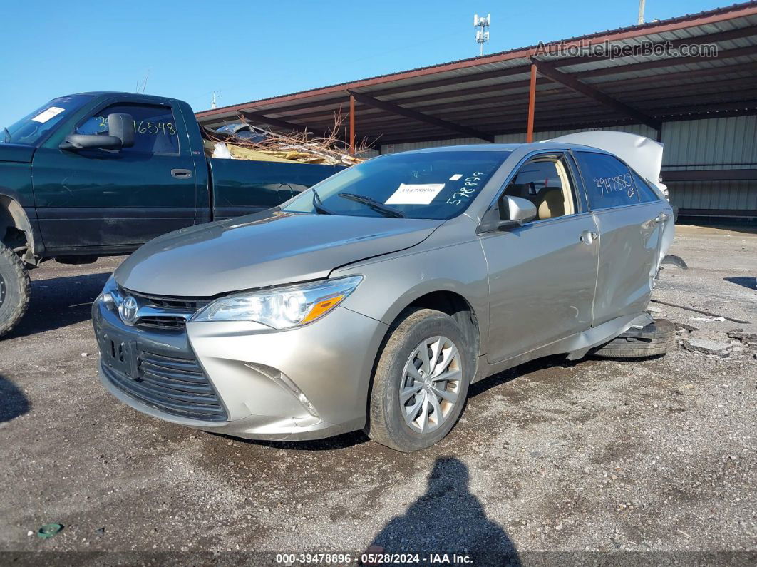 2016 Toyota Camry Le Champagne vin: 4T4BF1FK7GR578879