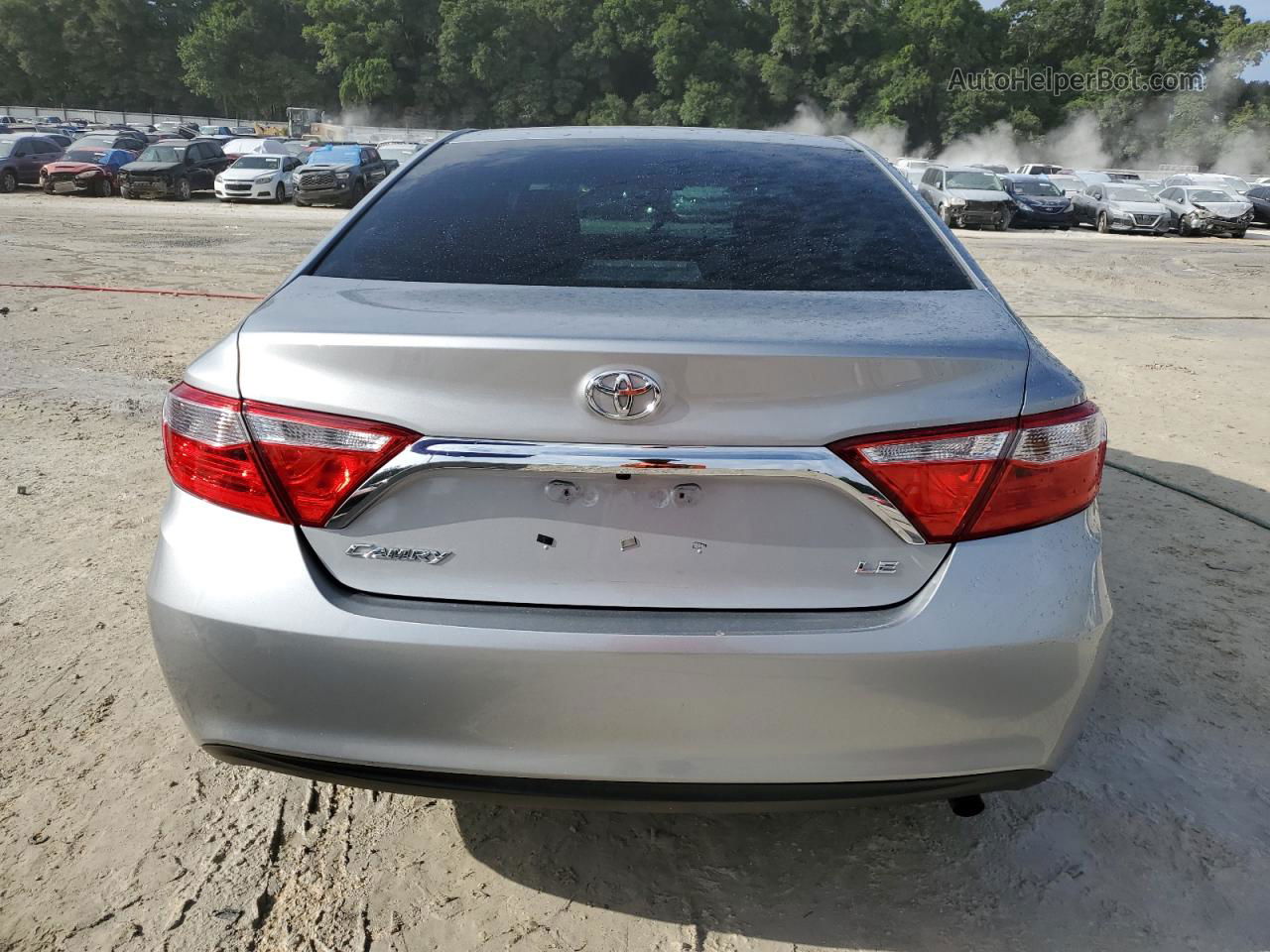 2016 Toyota Camry Le Silver vin: 4T4BF1FK8GR551044