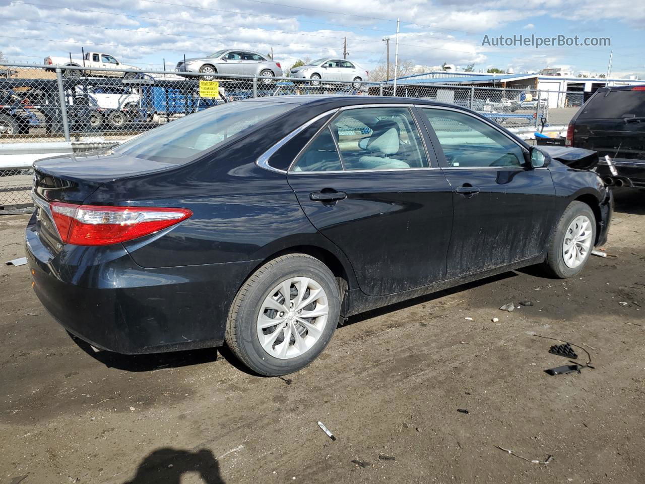 2016 Toyota Camry Le Black vin: 4T4BF1FK8GR559936