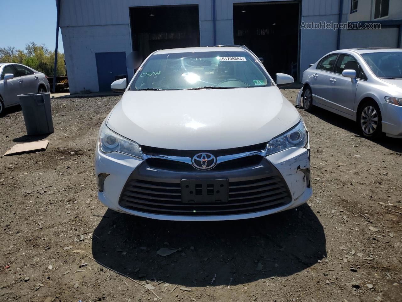 2016 Toyota Camry Le White vin: 4T4BF1FK8GR570130